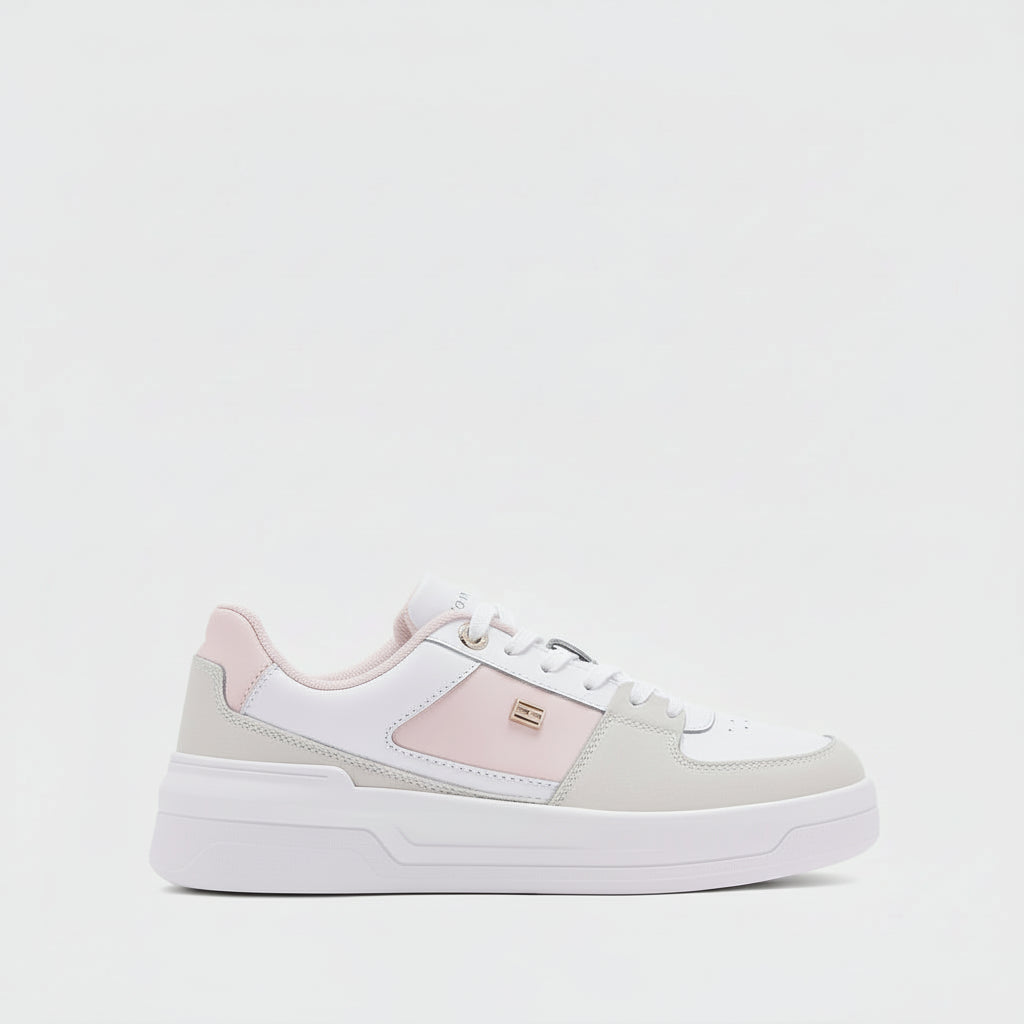 Tommy Hilfiger Essential Flag Plaque Basketball Trainers Whitepink