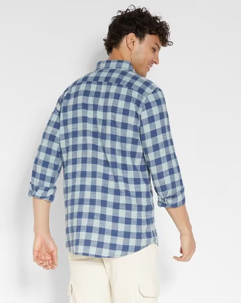 AMERICAN EAGLE Men Checked Slim Fit Shirt with Patch Pocket