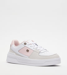 Tommy Hilfiger Essential Flag Plaque Basketball Trainers Whitepink