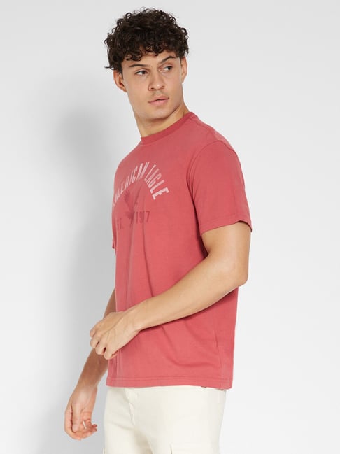 American Eagle Coral Logo Graphic T-Shirt – Men's