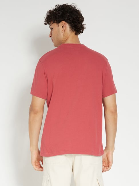 American Eagle Coral Logo Graphic T-Shirt – Men's